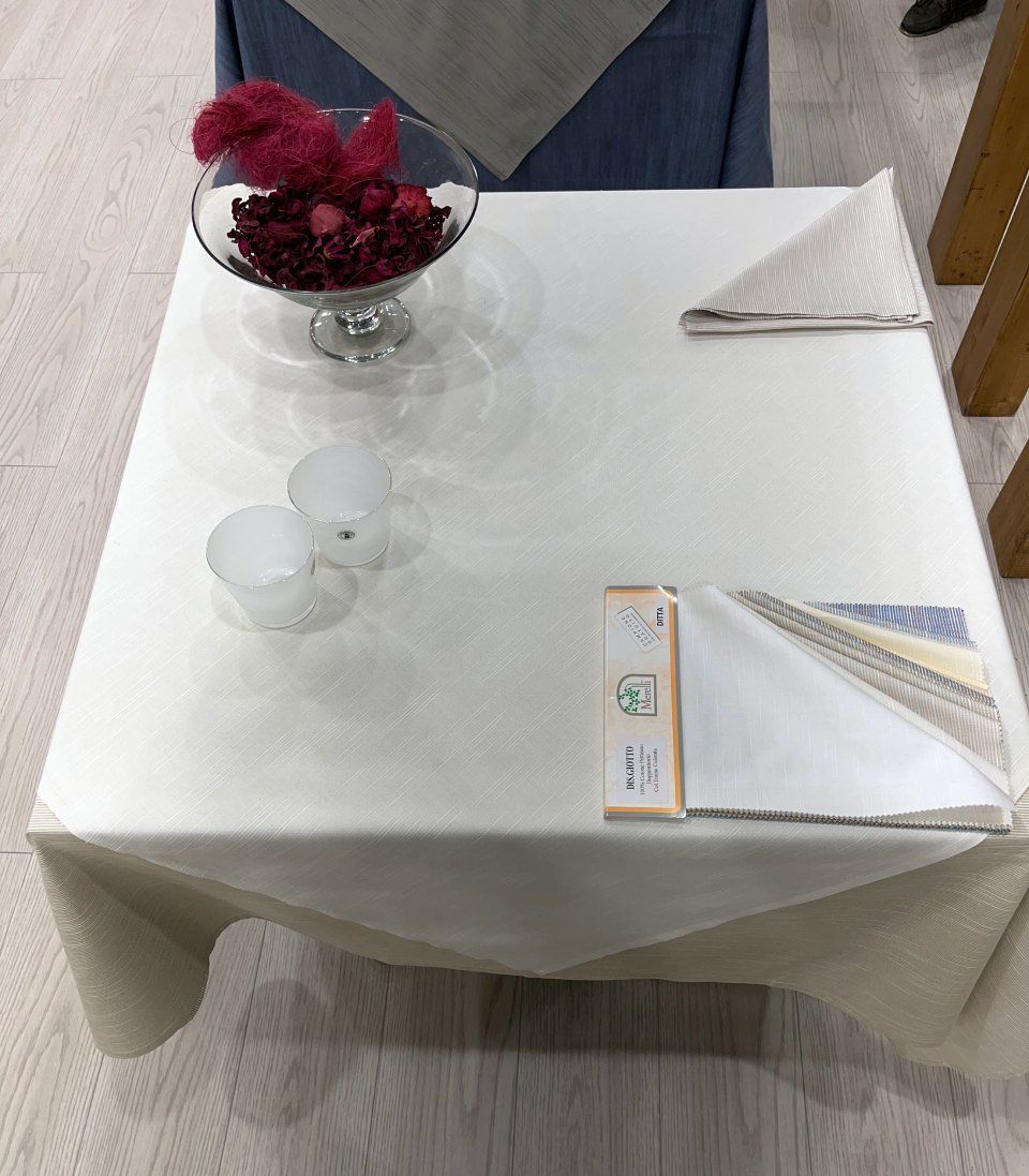 Production of quality tablecloth fabrics in Leffe