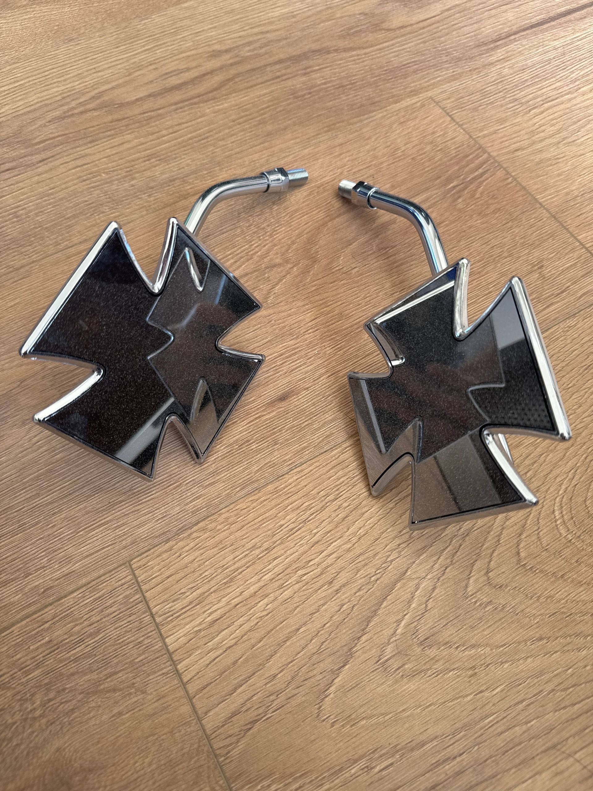 Maltese Cross Uni Chrome Mirror 10mm