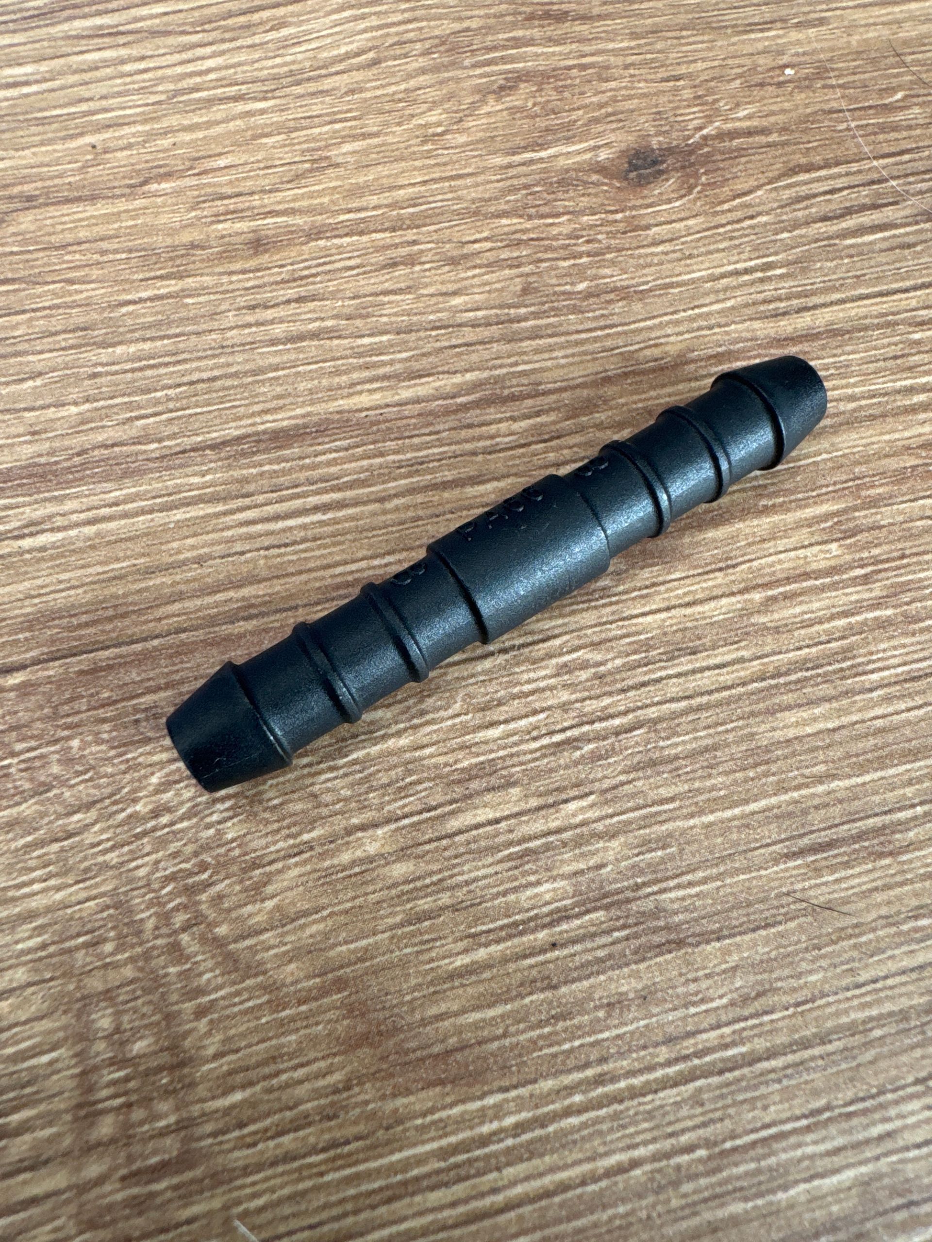 STRAIGHT CONNECTER 5/16, 8mm