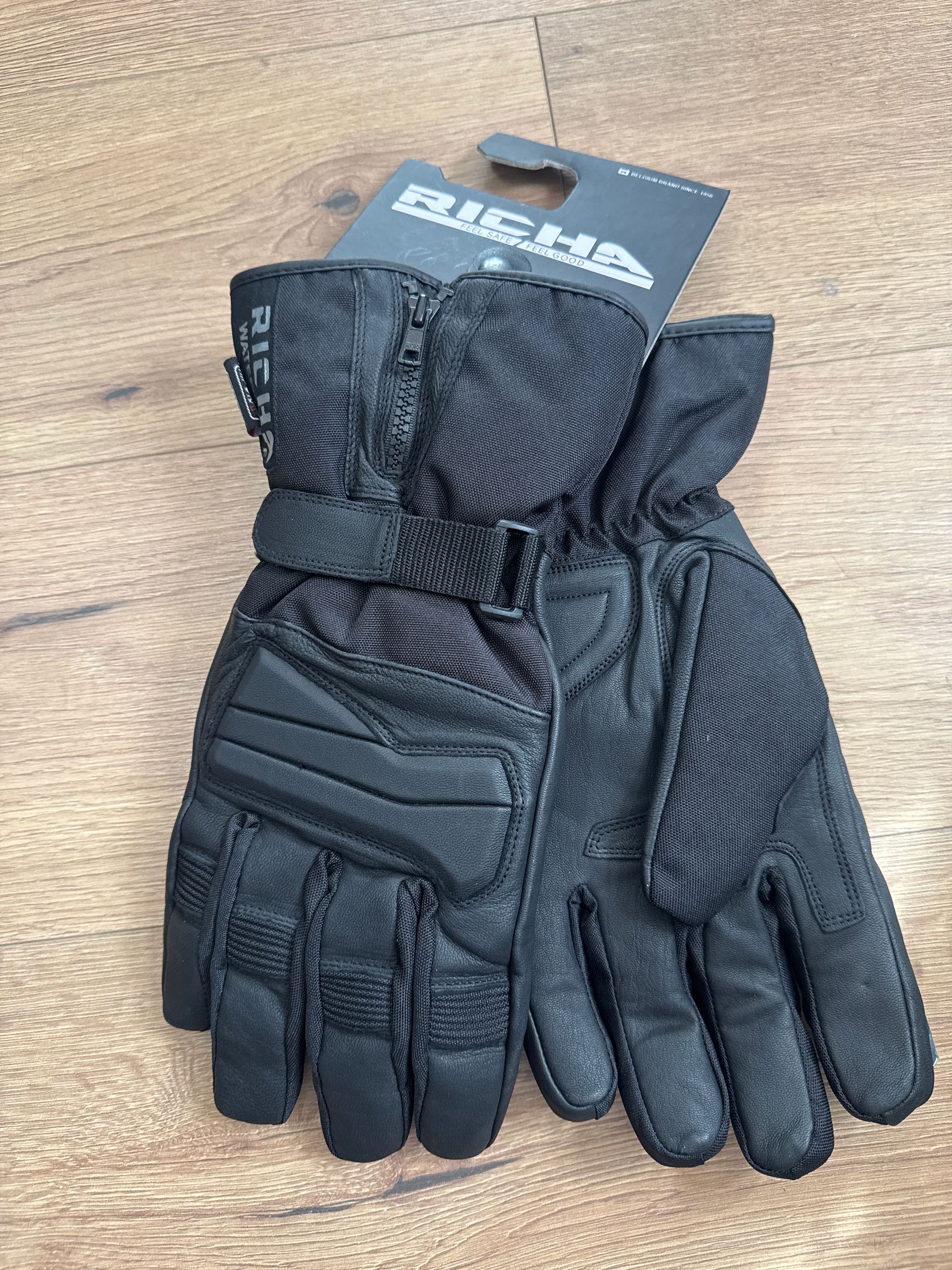 Richa 9904 Glove BLK S