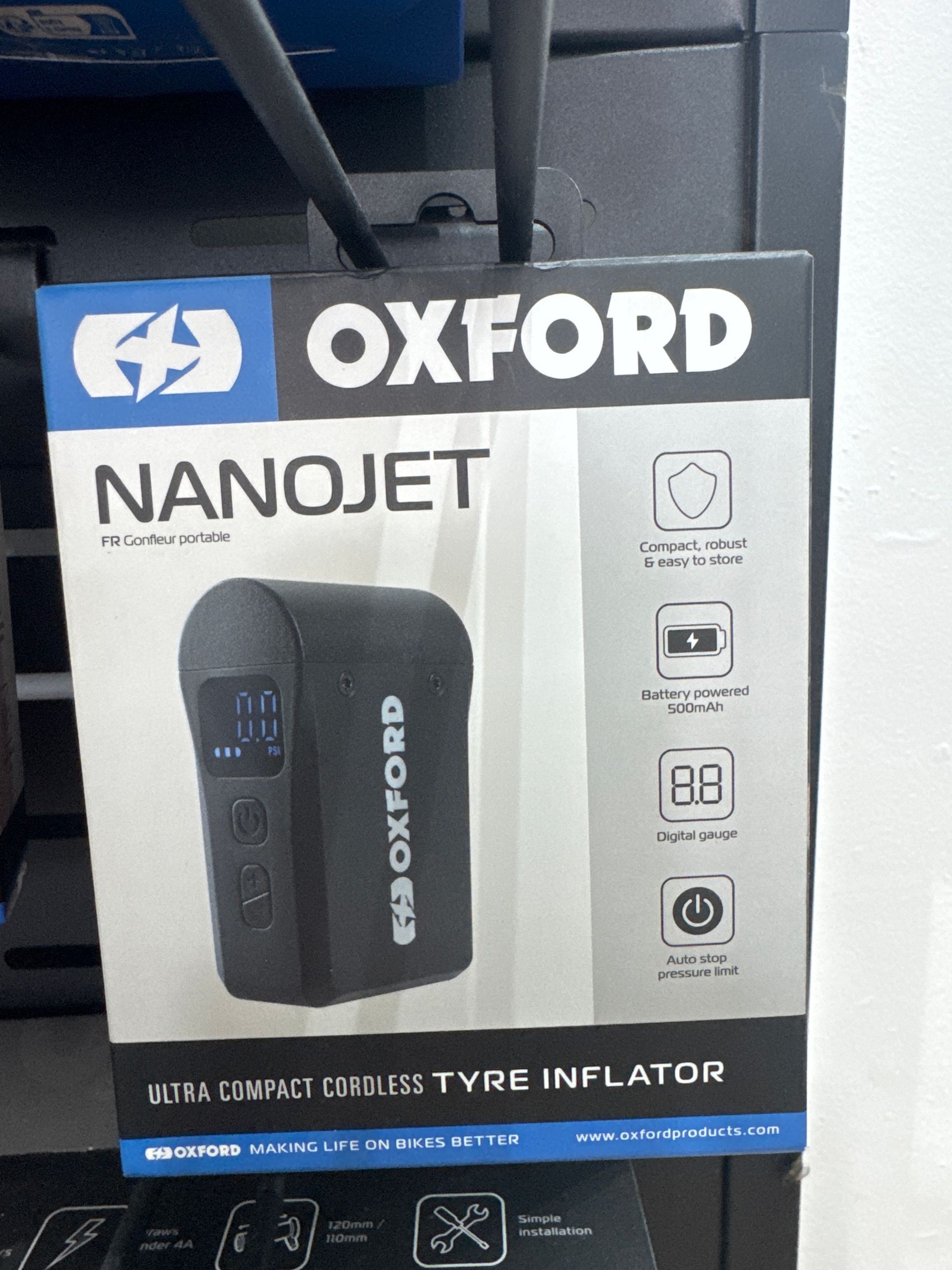 NanoJet Ultra Compact Cordless Tyre Inflator