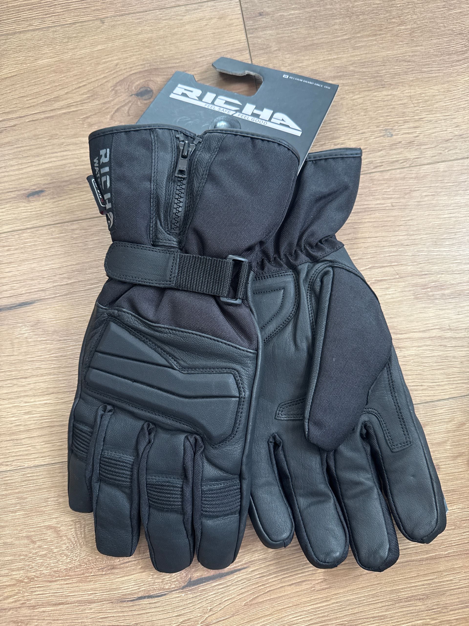 Richa 9904 Glove BLK M