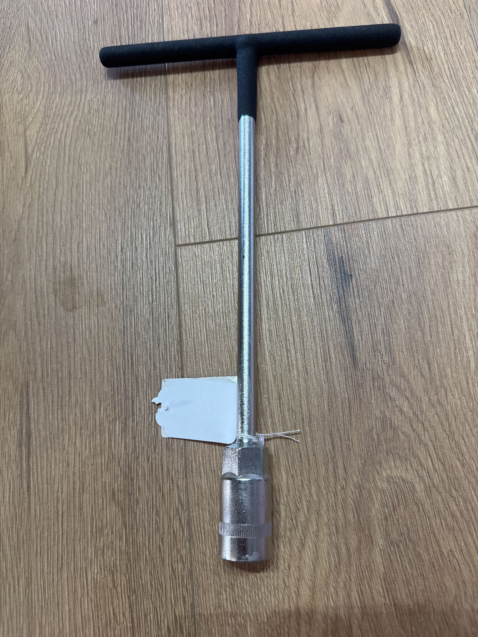 T-Bar Socket 17mm Rubber Handle