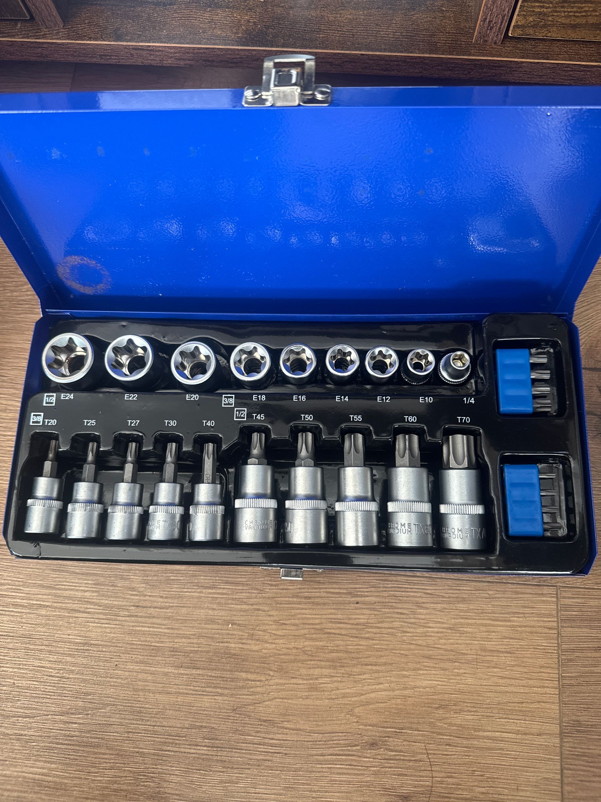 27pc star socket & bit set