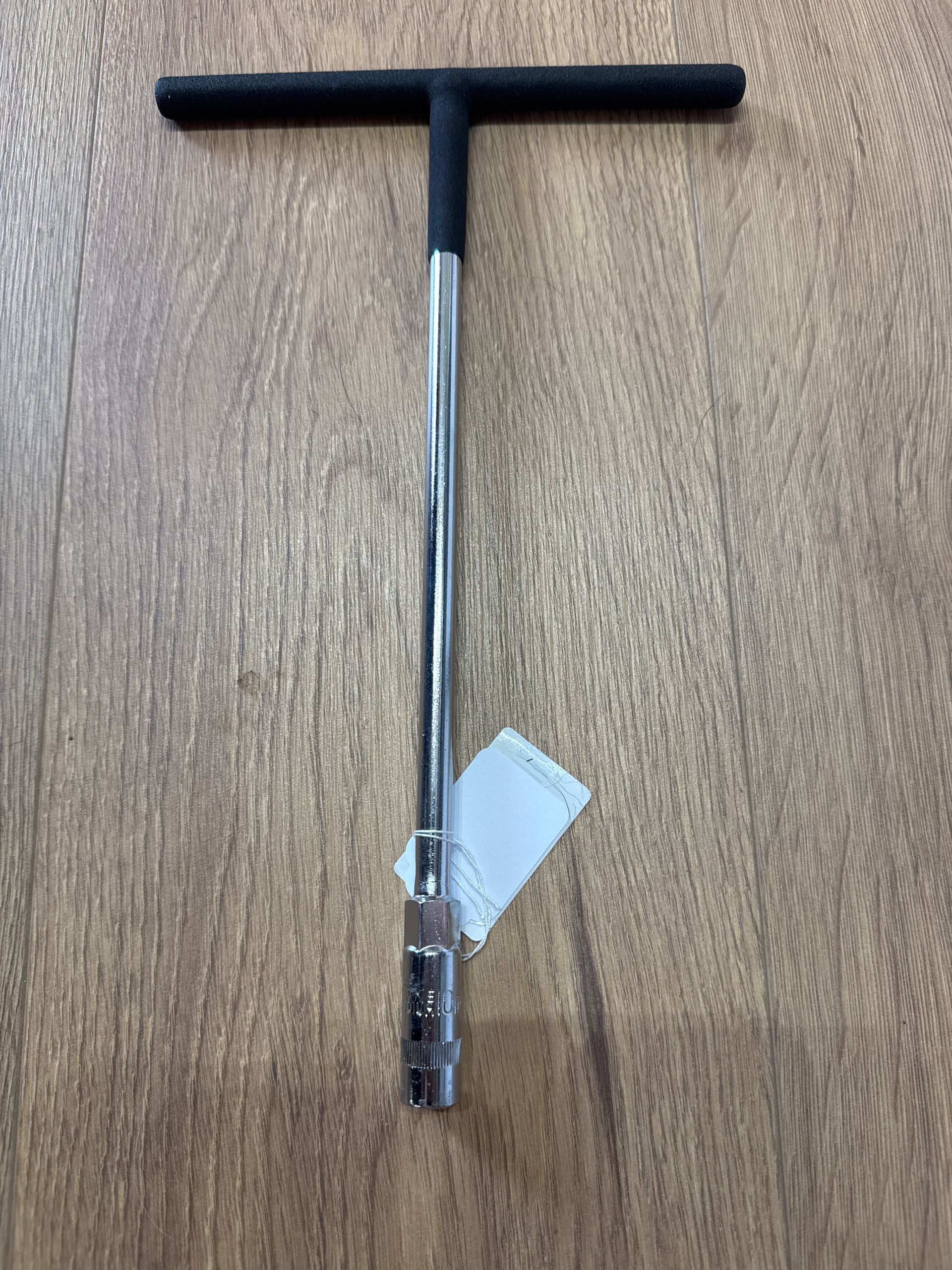 T-Bar Socket 10mm Rubber Handle