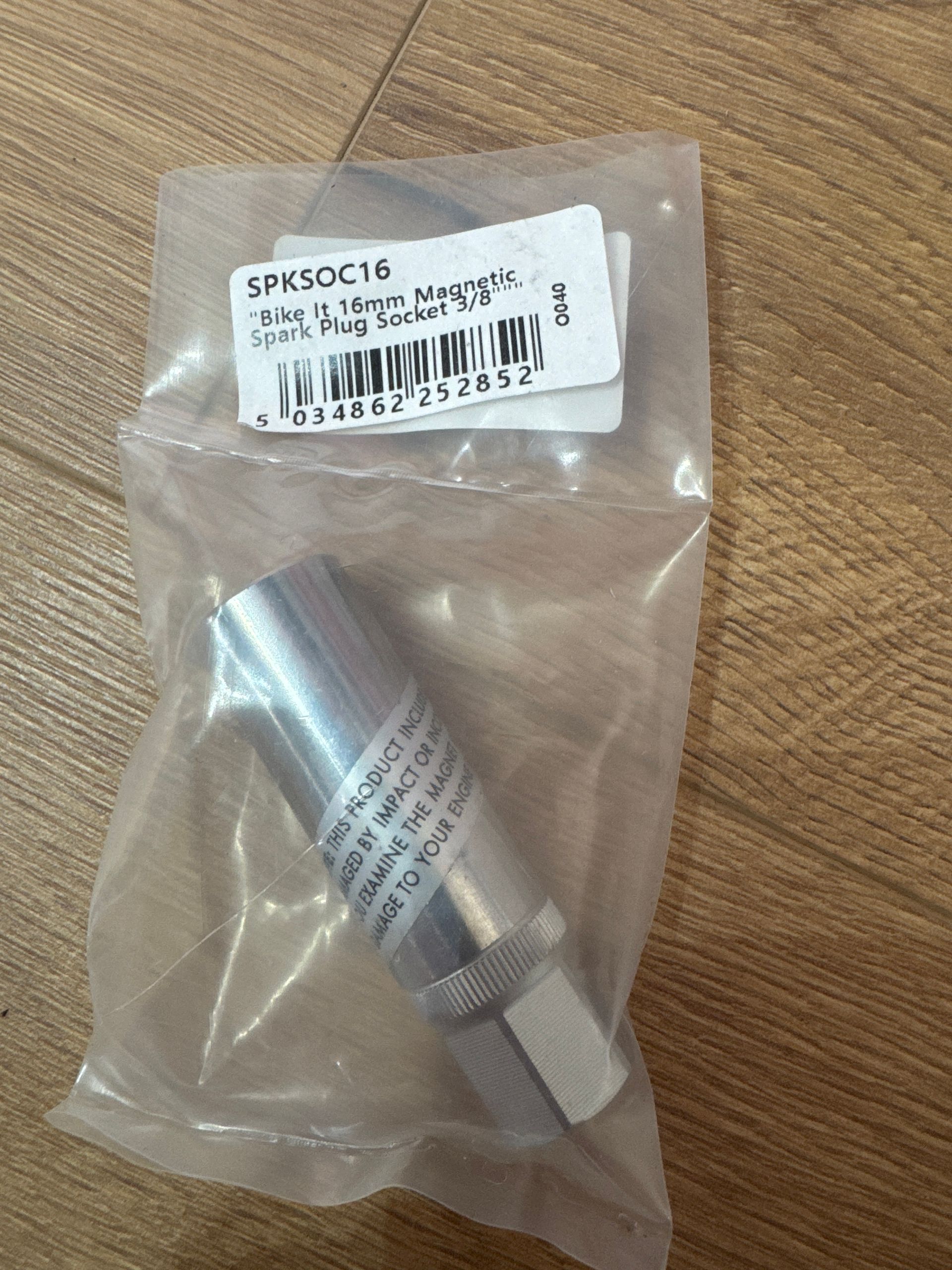16mm Magnetic Spark Plug Socket 3/8