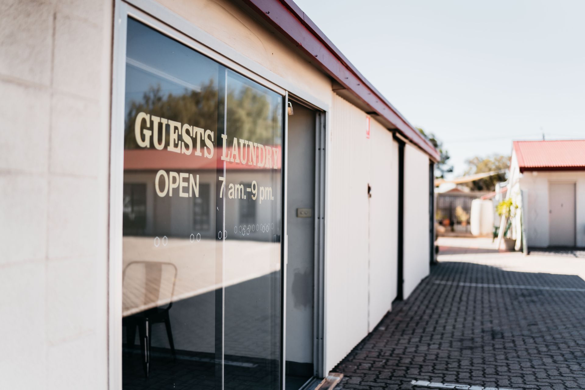 nearby amenities in Motel Poinsettia
