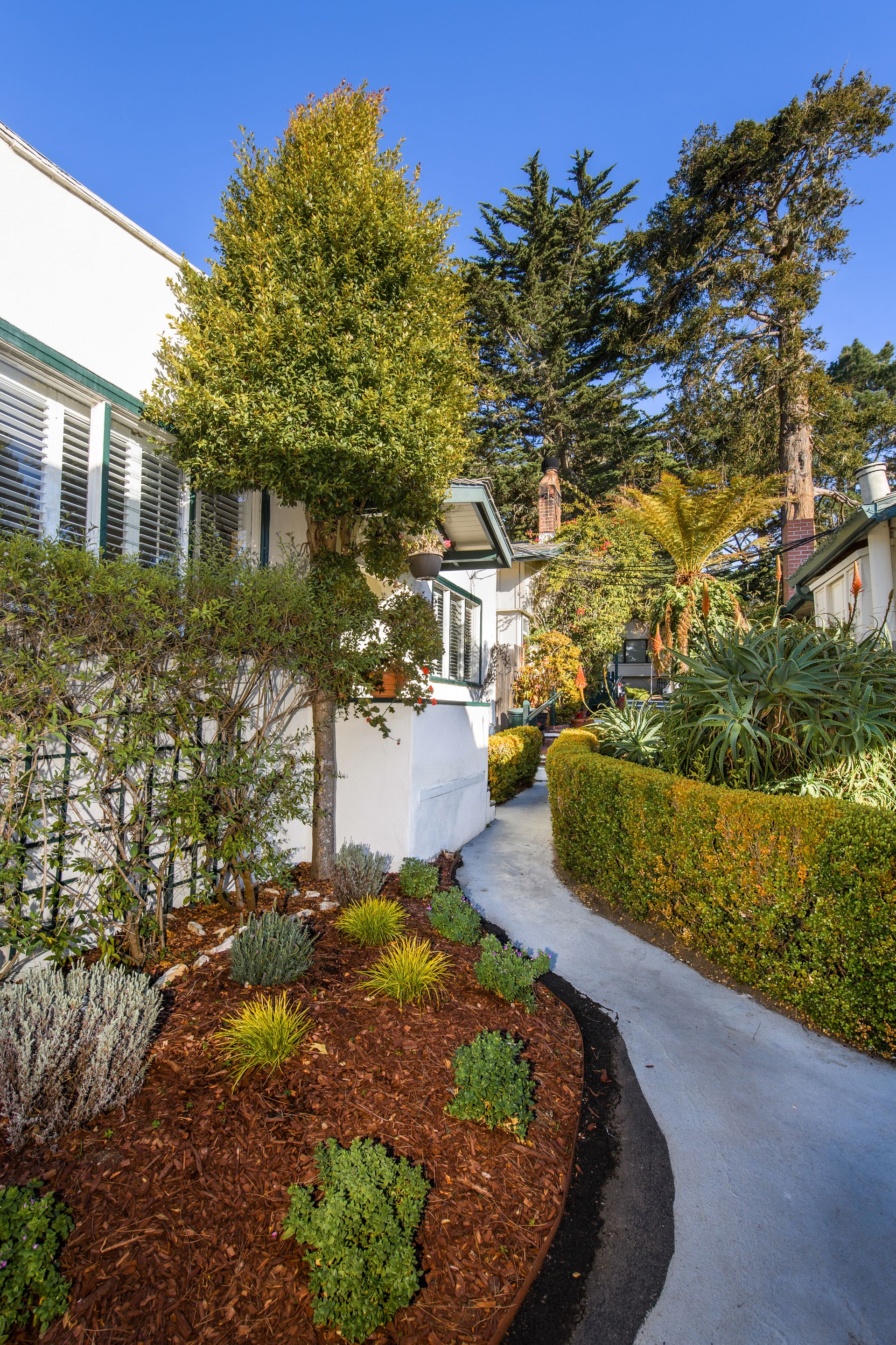 Gallery | Carmel Fireplace Inn in Carmel-by-the-Sea