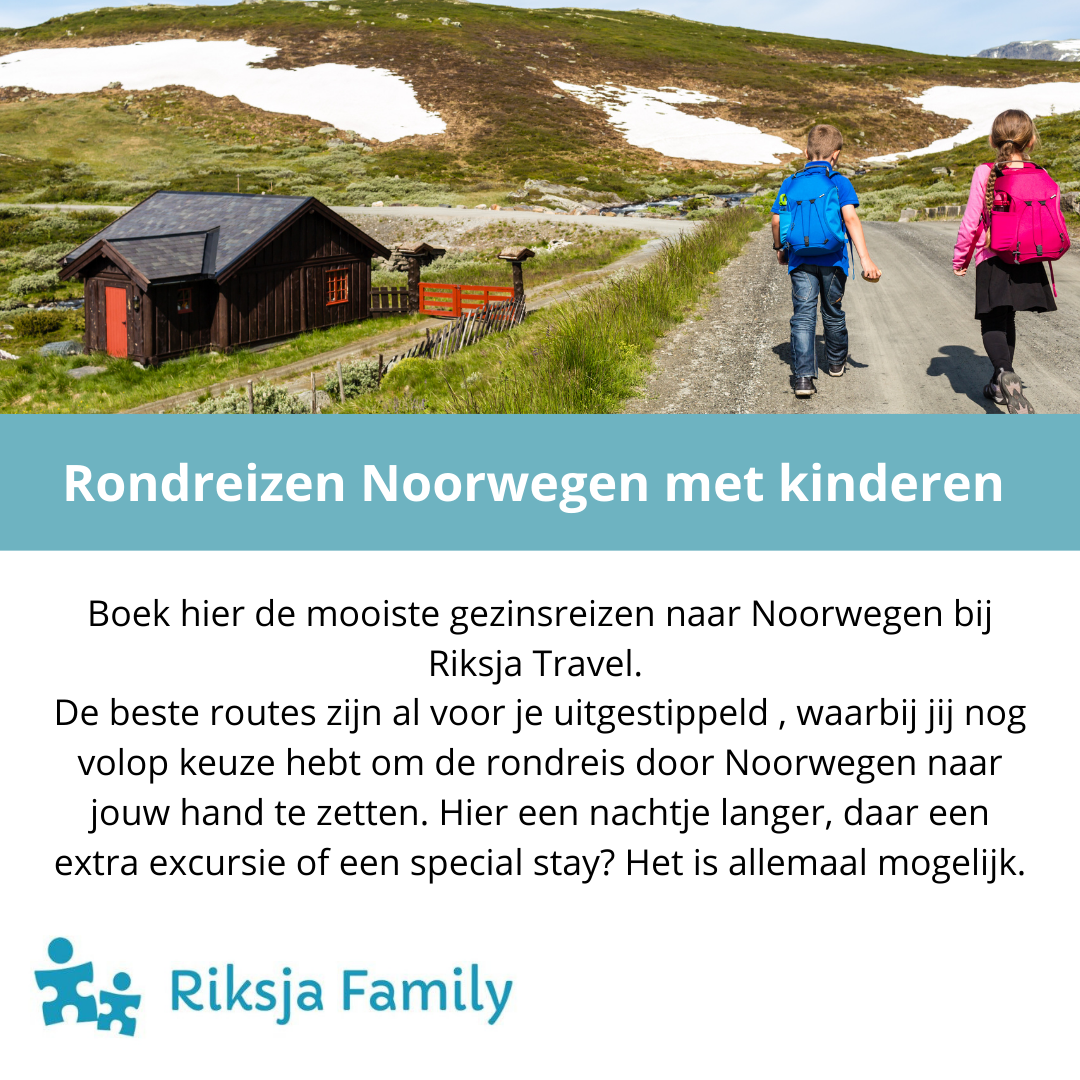 Een advertentie voor de Riksja Family toont twee kinderen die over een onverharde weg lopen