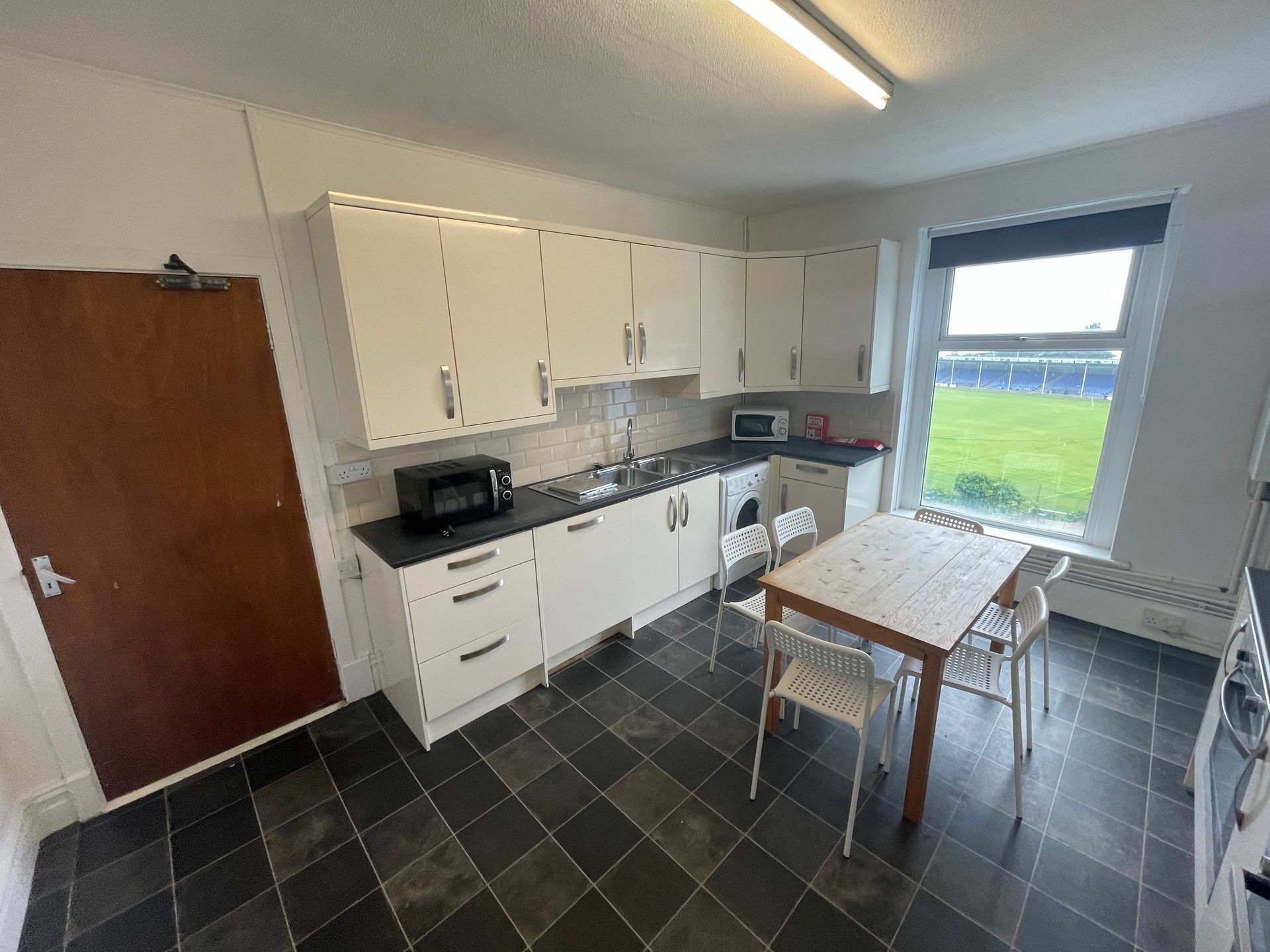 7 and 8 Bed Properties Available to Let for the 2025/26 Academic Year!