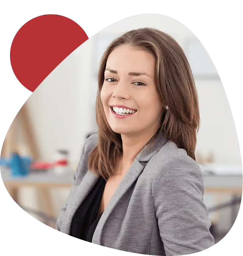 CHIEF EXECUTIVE Hannah Alberts