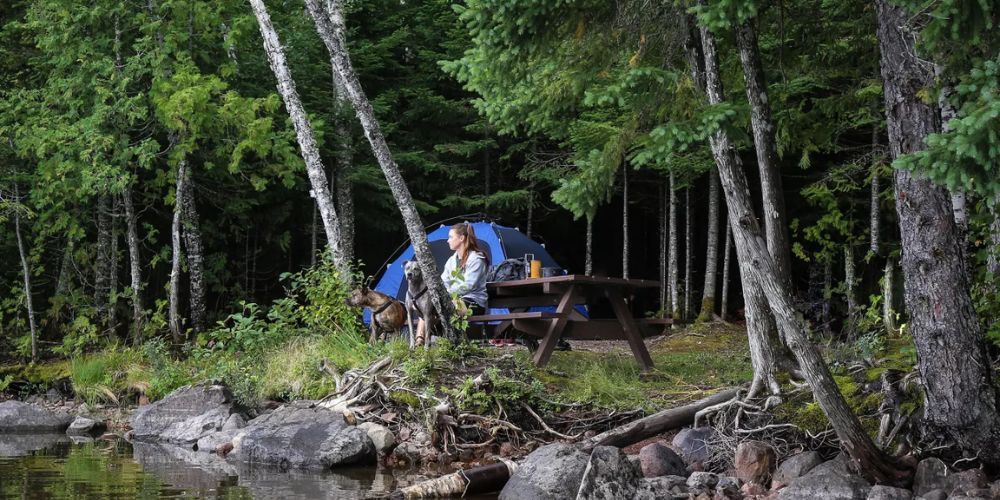 Lakeside camping at Voyageurs National Park