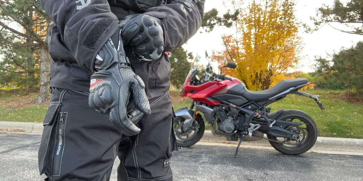 leather motorcycle gloves