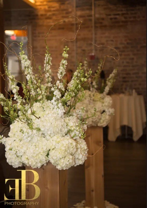 Floral design for receptions