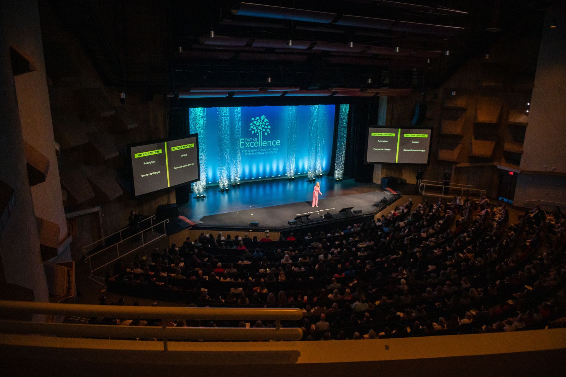 View Betsy Allen-Manning, Leadership Keynote Speaker & Workplace Culture Expert's Topics on Leadership Development.