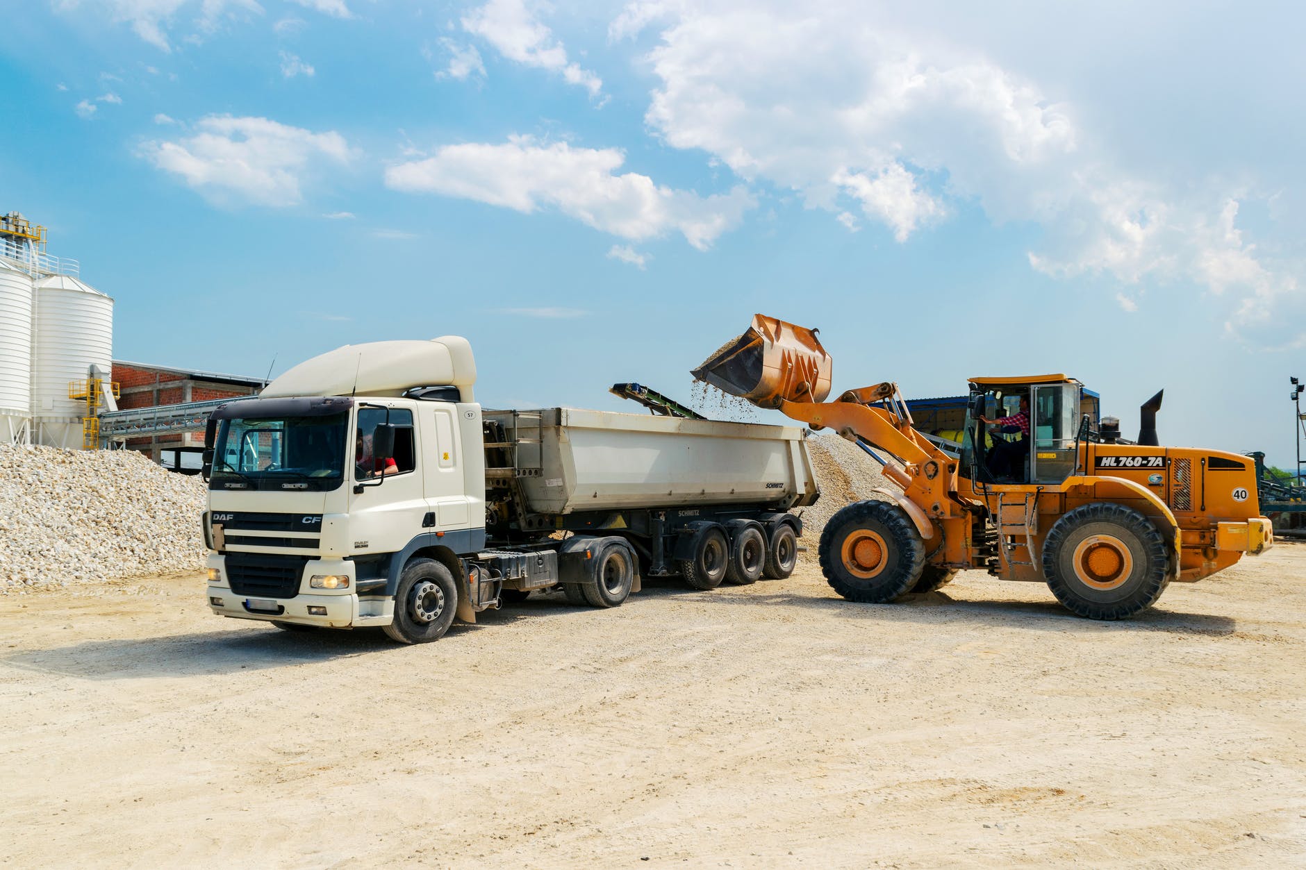 riparazione impianti elettrici camion autotreni APE PUCCI Firenzeriali APE PUCCI Firenze