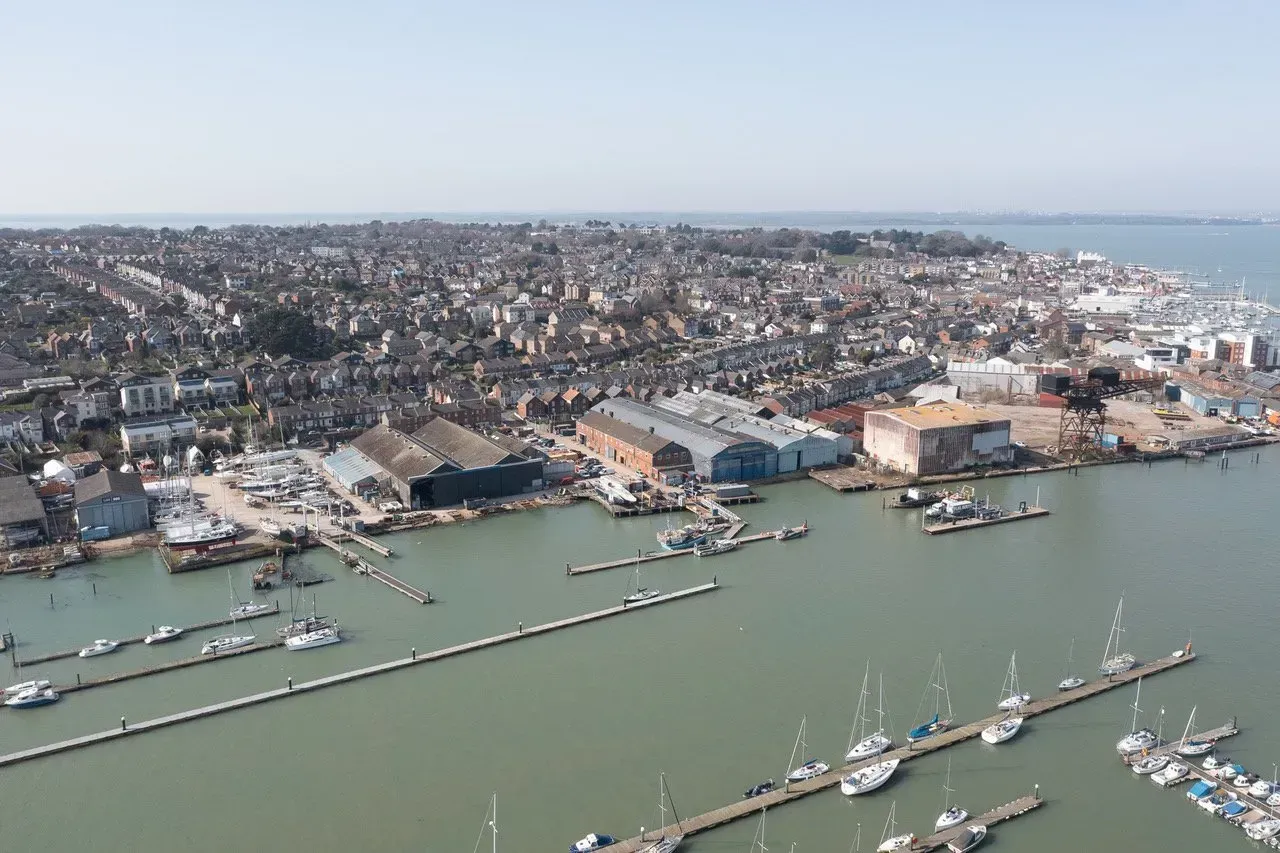 Diverse Marine secure freehold of Medina Yard, Cowes