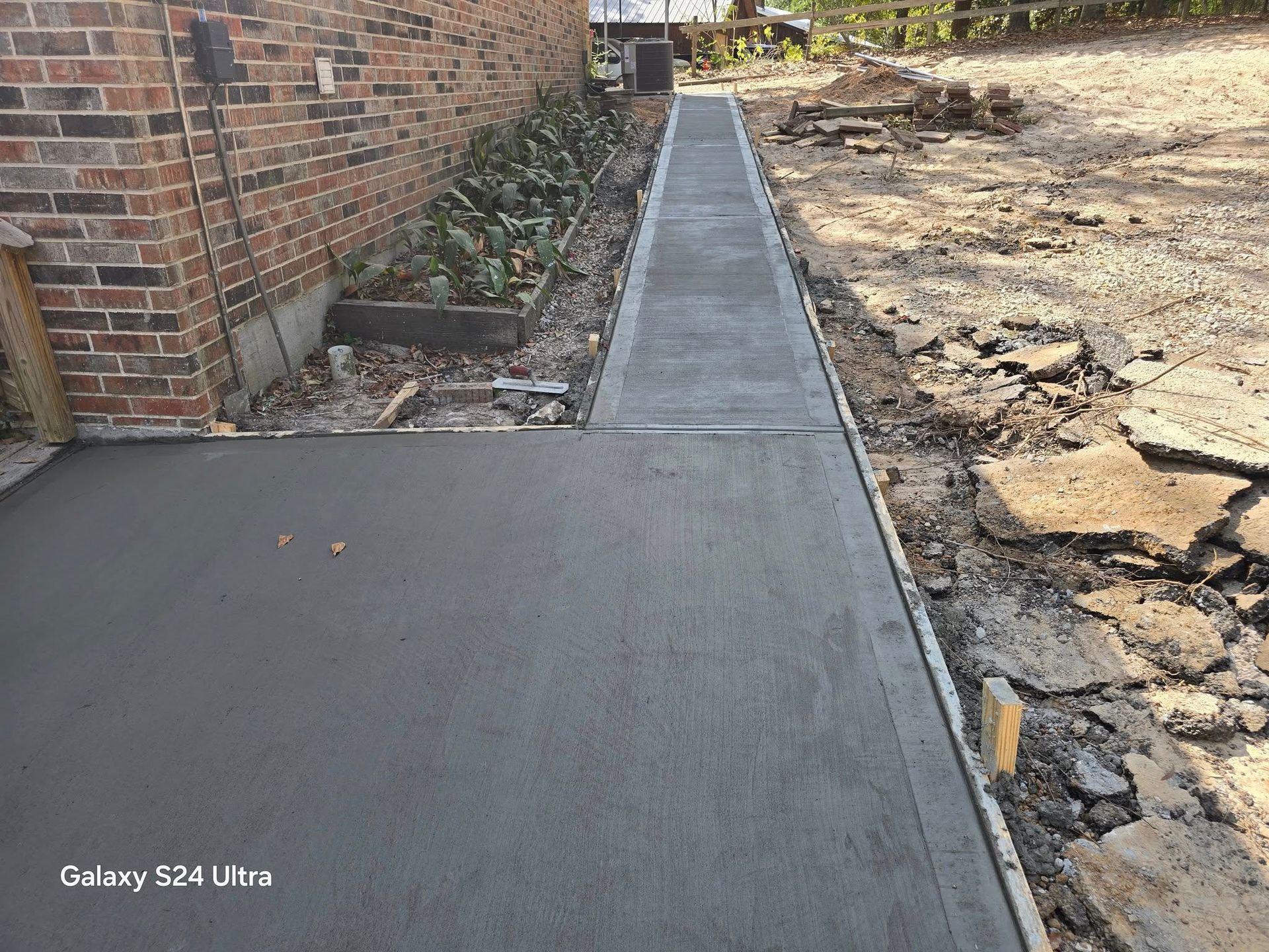 Parallel Driveway Concrete Driveways & Walkways in Kirbyville & Beaumont, TX | AK ...