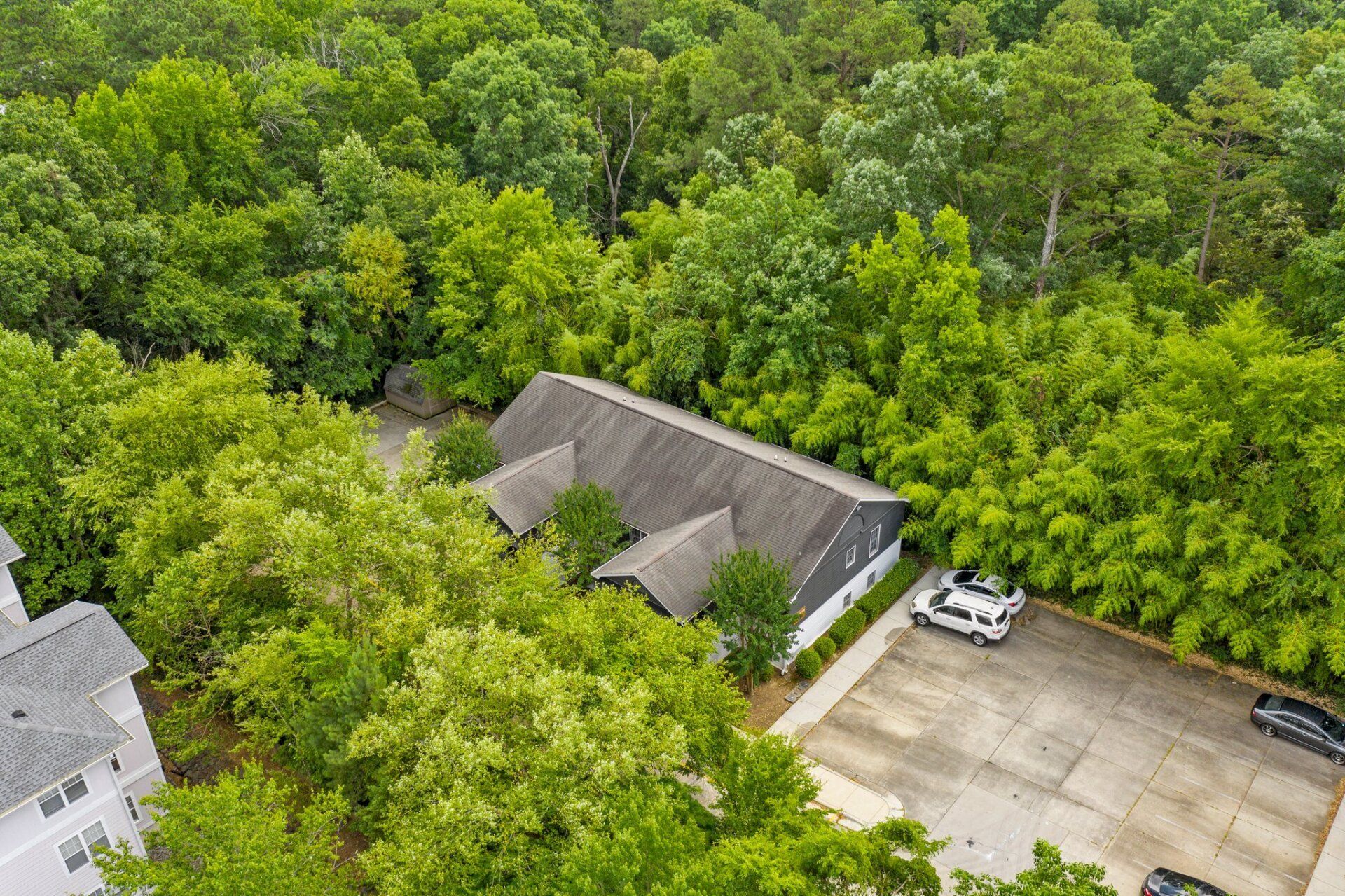 birds eye view point of apartments