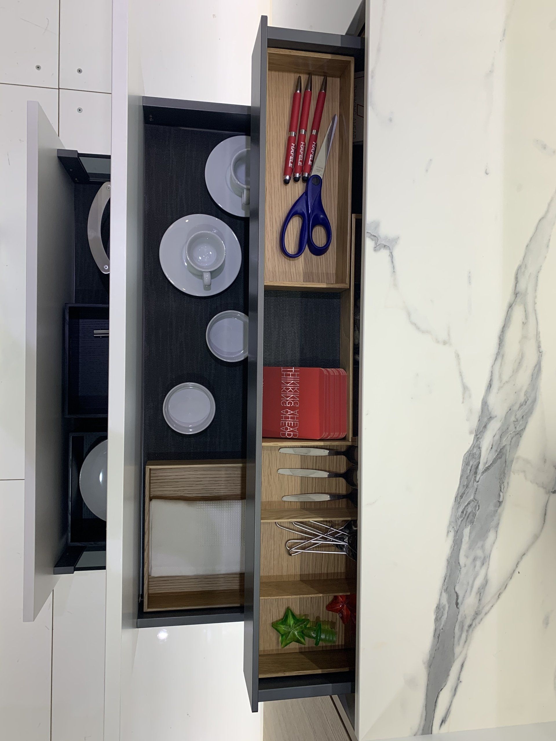 Fineline MosaiQ Showroom Kitchen — Kitchen Flat Packs In Berrimah, NT
