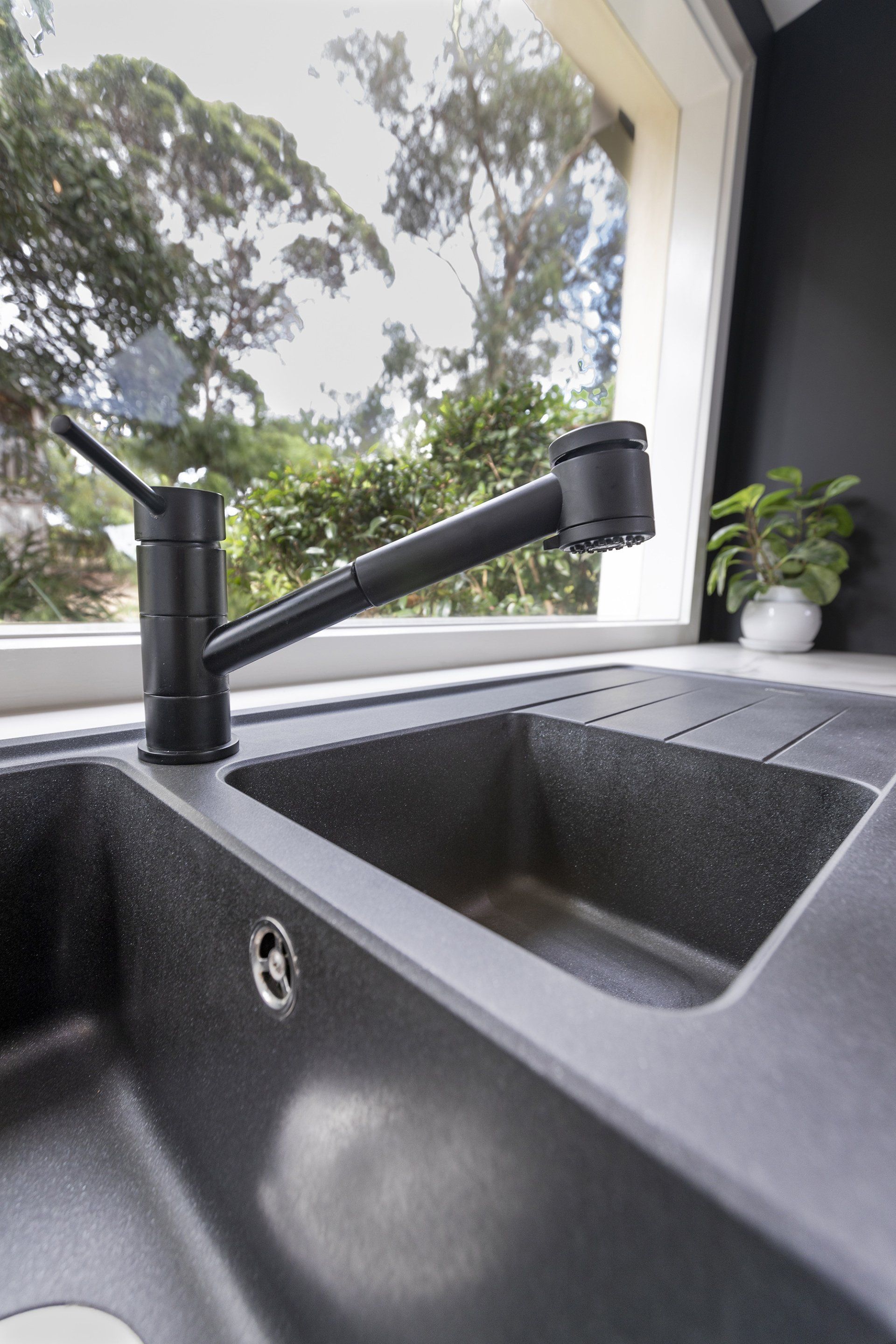 Quartz Sink Onyx 5 — Kitchen Flat Packs In Berrimah, NT