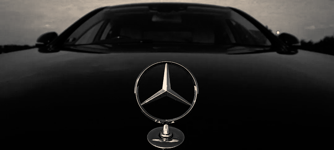 London Luton, Stansted, Farnborough, executive chauffeur, Mercedes, Range Rover, luxury vehicles, limousines, transportation