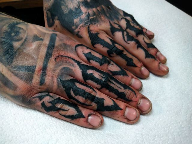 Dark freehand tattoo — bio-organic design
drawn directly onto skin by Crawlspace Tattoo Artist based in London