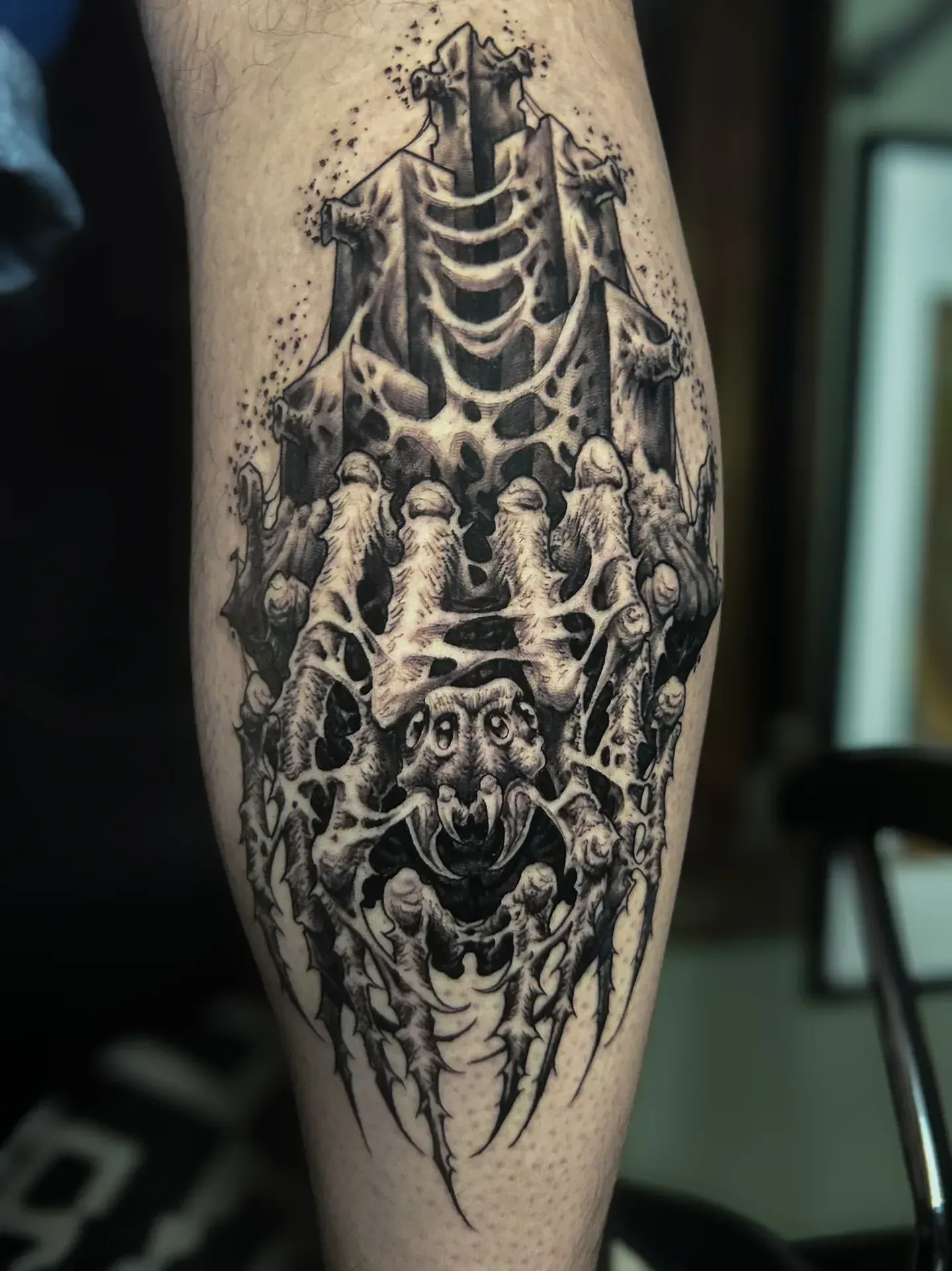 Dark freehand tattoo — bio-organic design
drawn directly onto skin by Crawlspace Tattoo Artist based in London