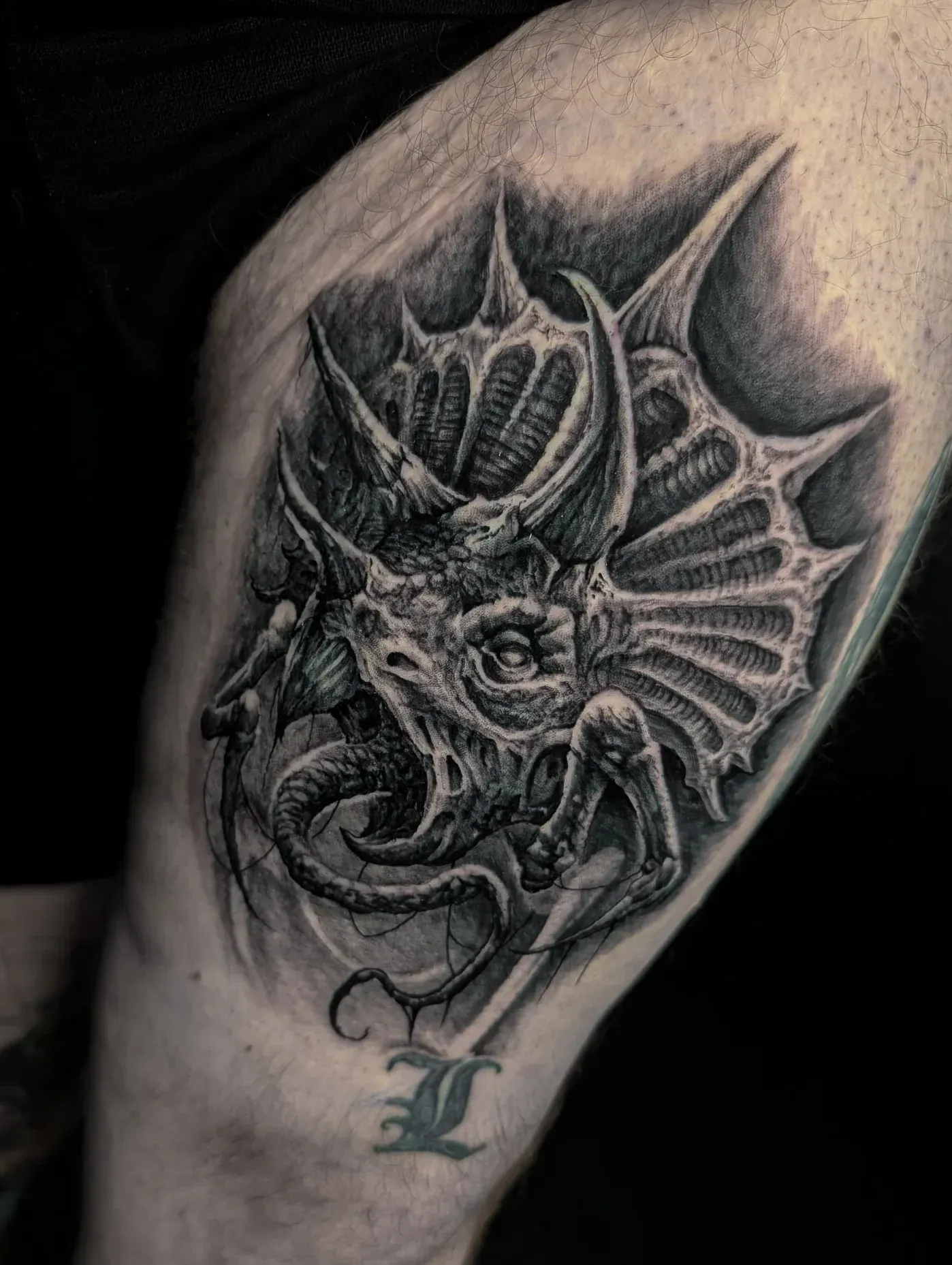 Dark freehand tattoo — bio-organic design
drawn directly onto skin by Crawlspace Tattoo Artist based in London