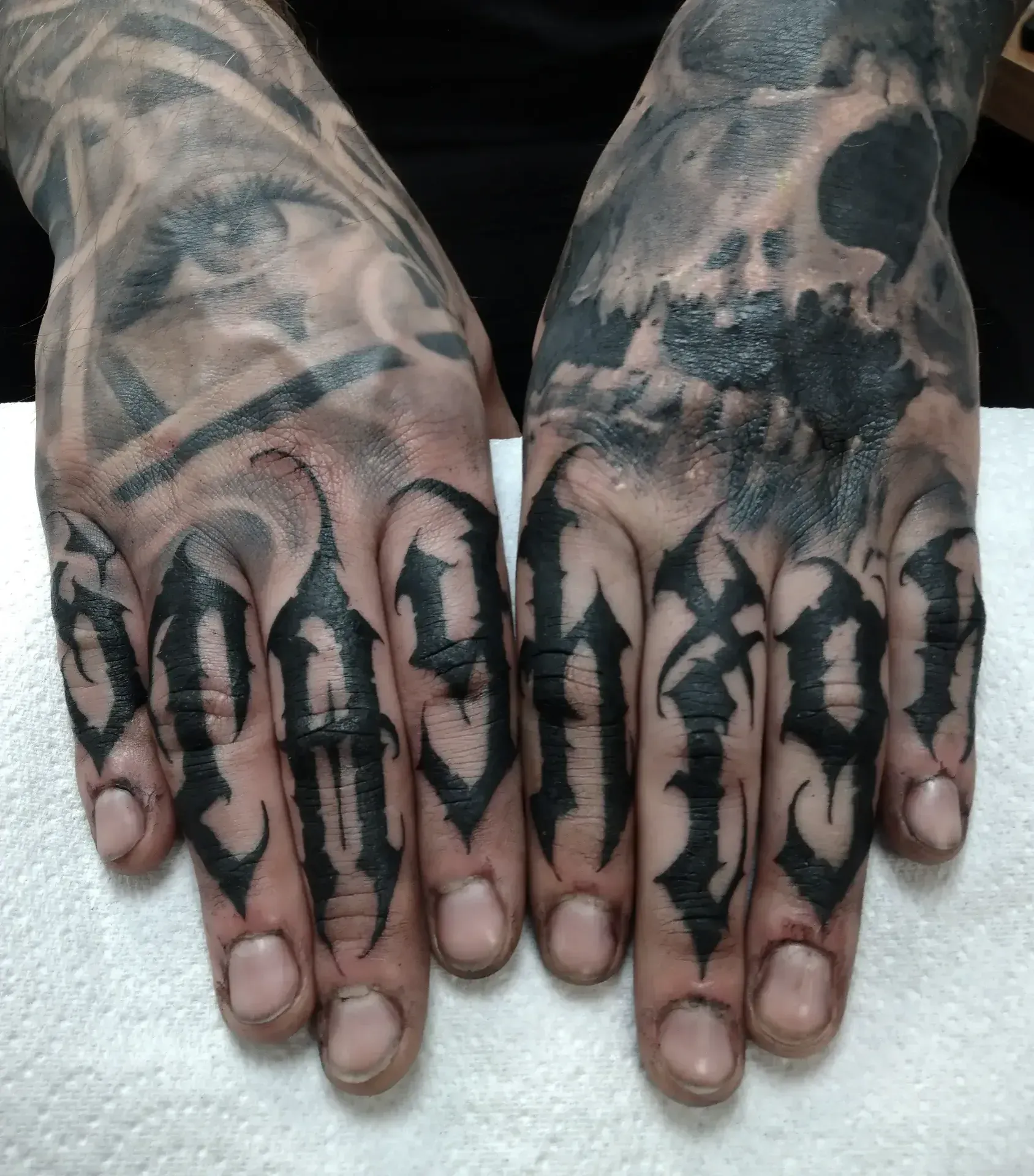 Dark freehand tattoo — bio-organic design
drawn directly onto skin by Crawlspace Tattoo Artist based in London