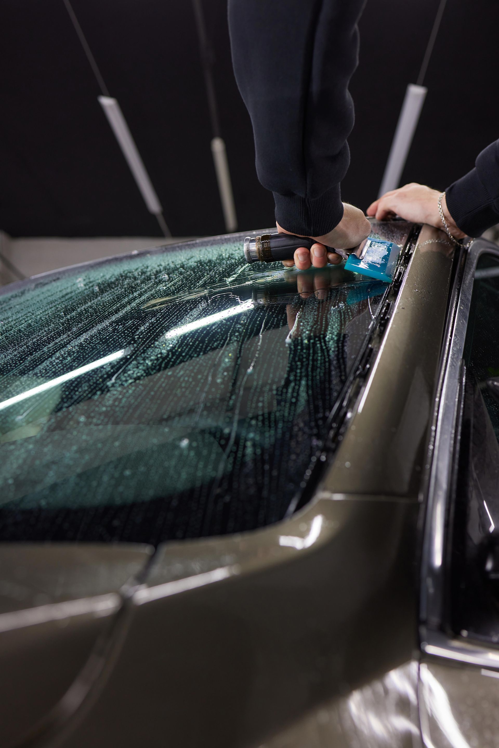 auto window tinting application in mayfield heights