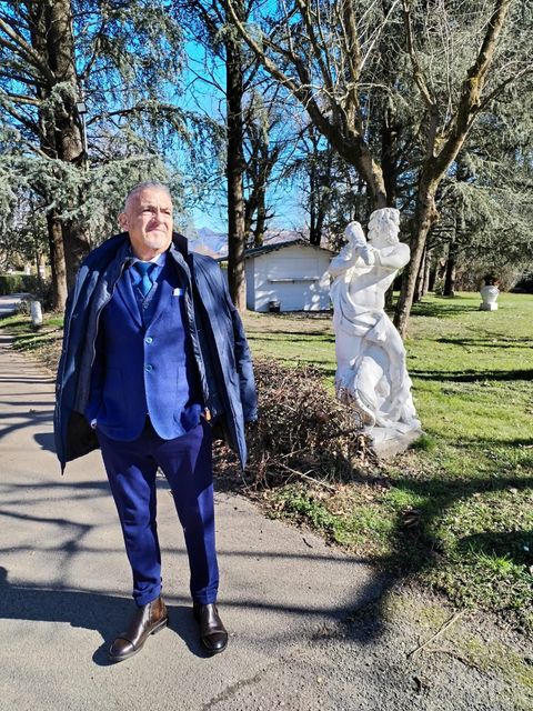 Figura portante di AGAB Eventi in assenza del figlio Alessio Giallara. Sempre elegante ad ogni evento