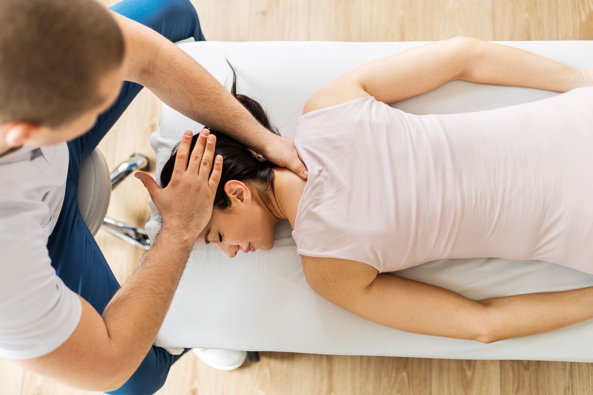 Back Of Woman | Bronx, NY | XCALIBUR Chiropractic