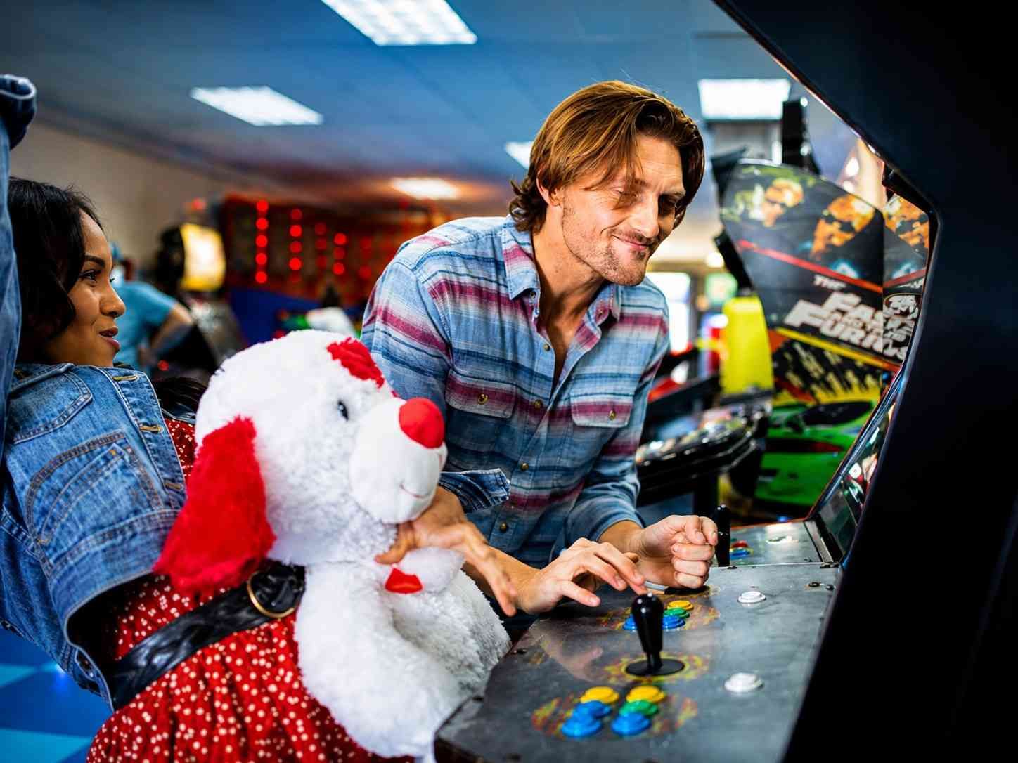 things to do in folsom |  fun zone arcade - folsom
