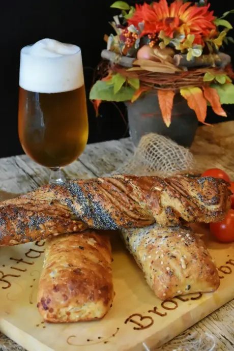 The Stag, Leighton Buzzard | Main Menu