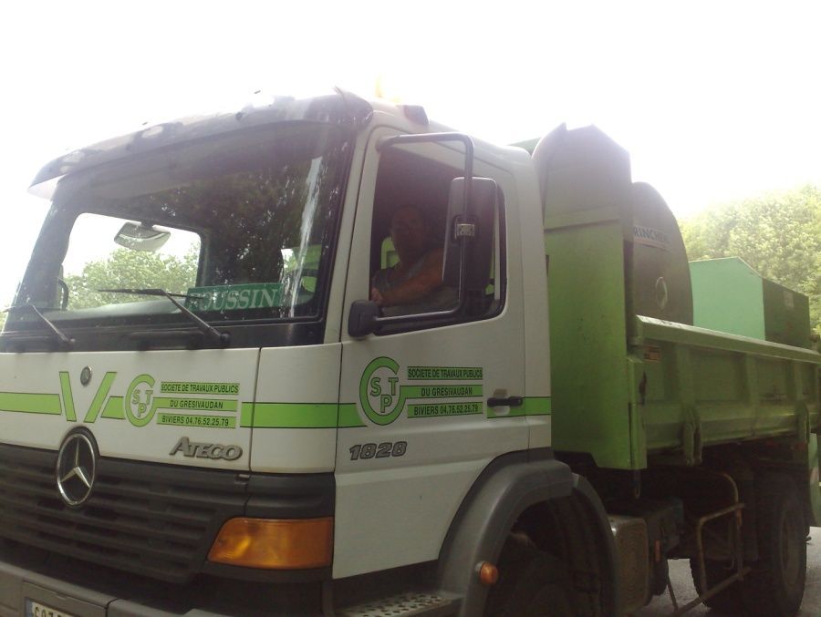 Camion 4x2 Polybenne MERCEDES