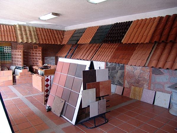  FERRETERÍAS IZQUIERDO