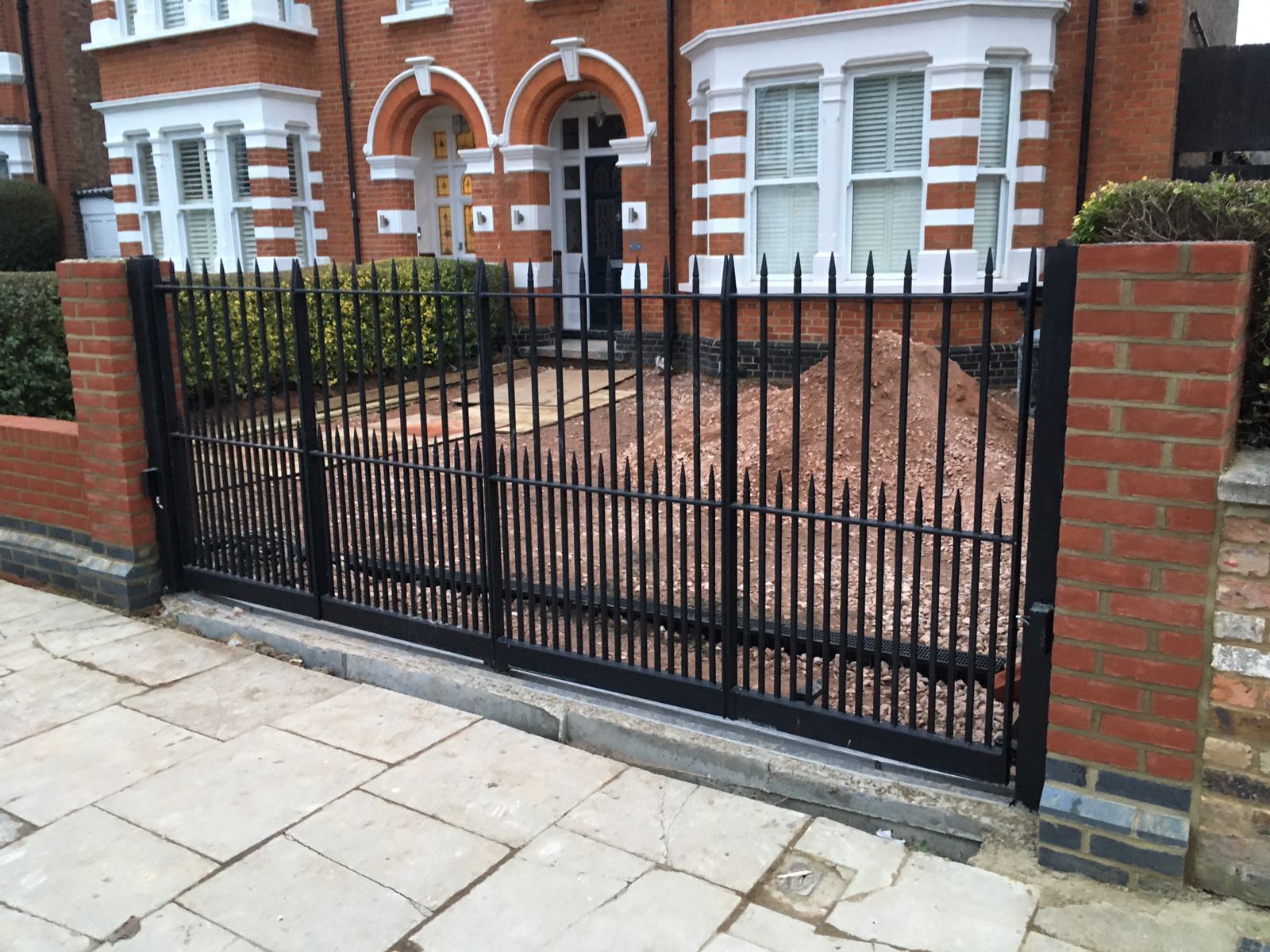Electric bi folding gate St Johns Wood