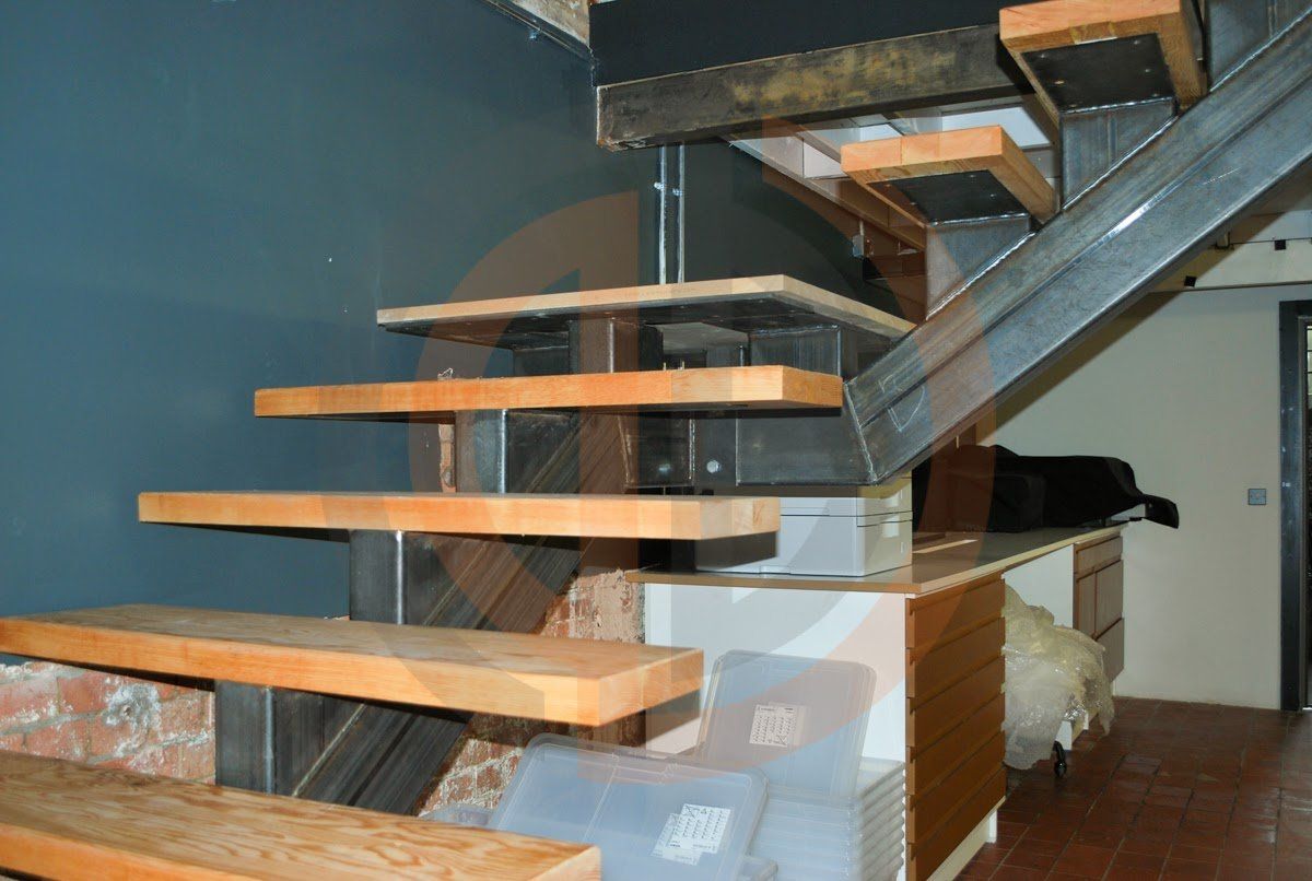 BLOK GYM HACKNEY - internal stairs