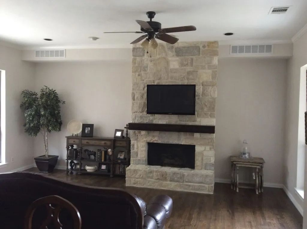 living room 120