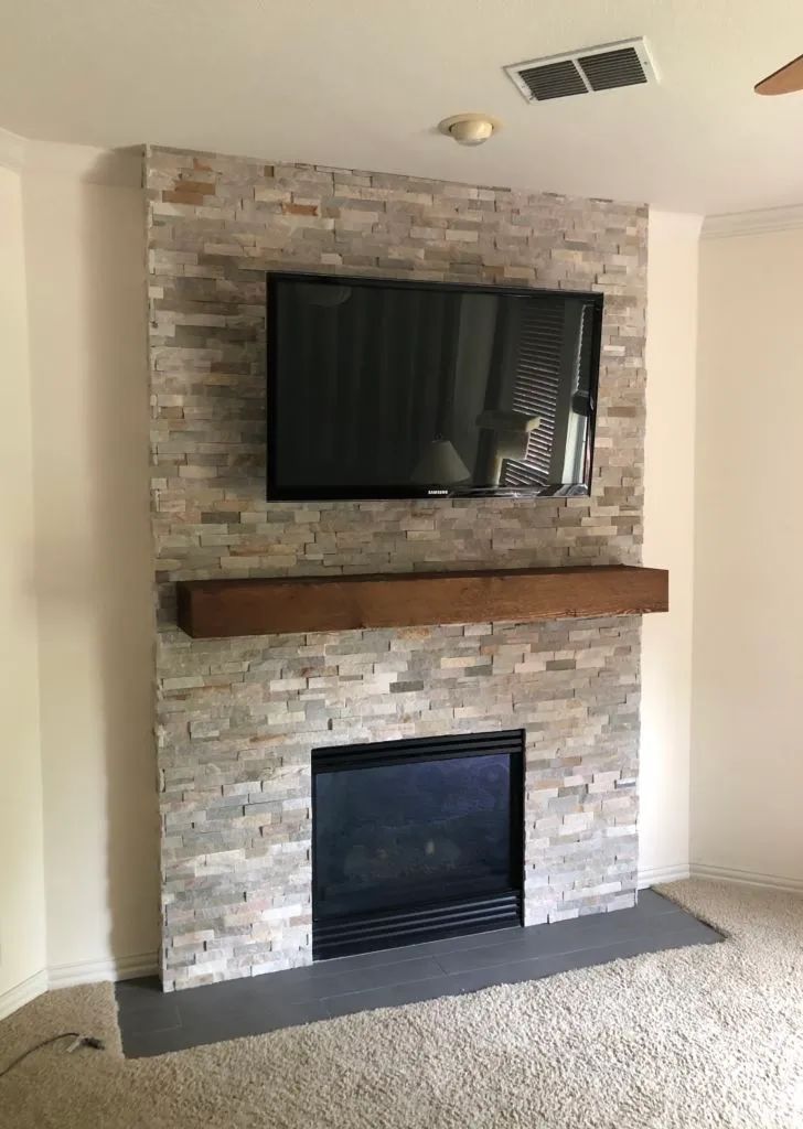 living room 132