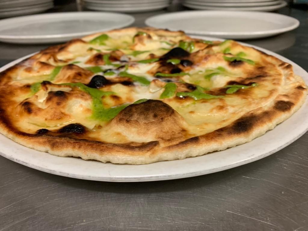 pizza bianca