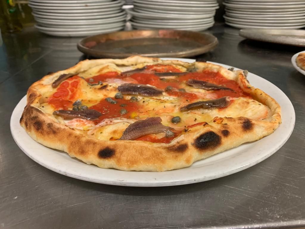pizza con acciughe