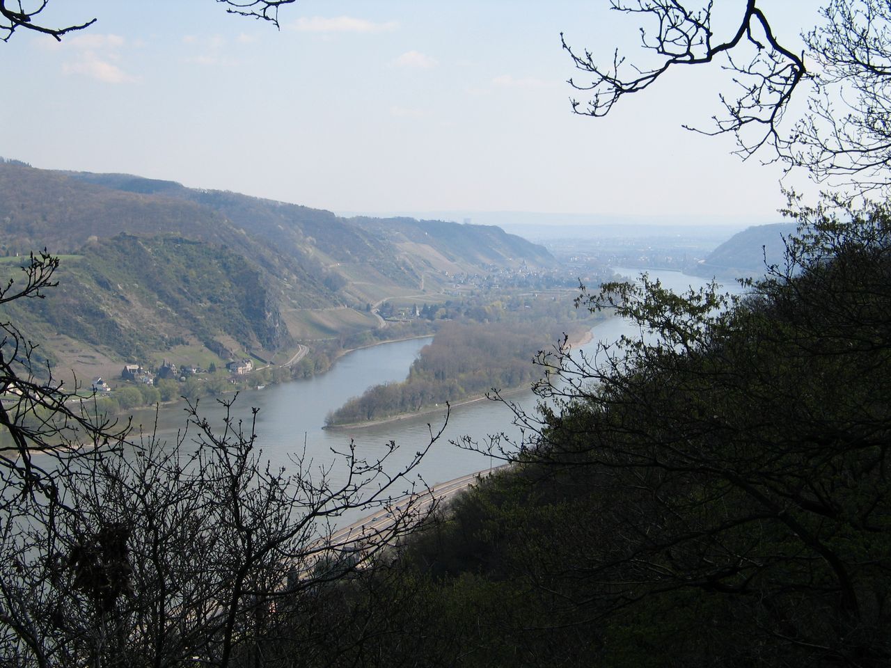 Die Engstelle des Rheins bei Namedy