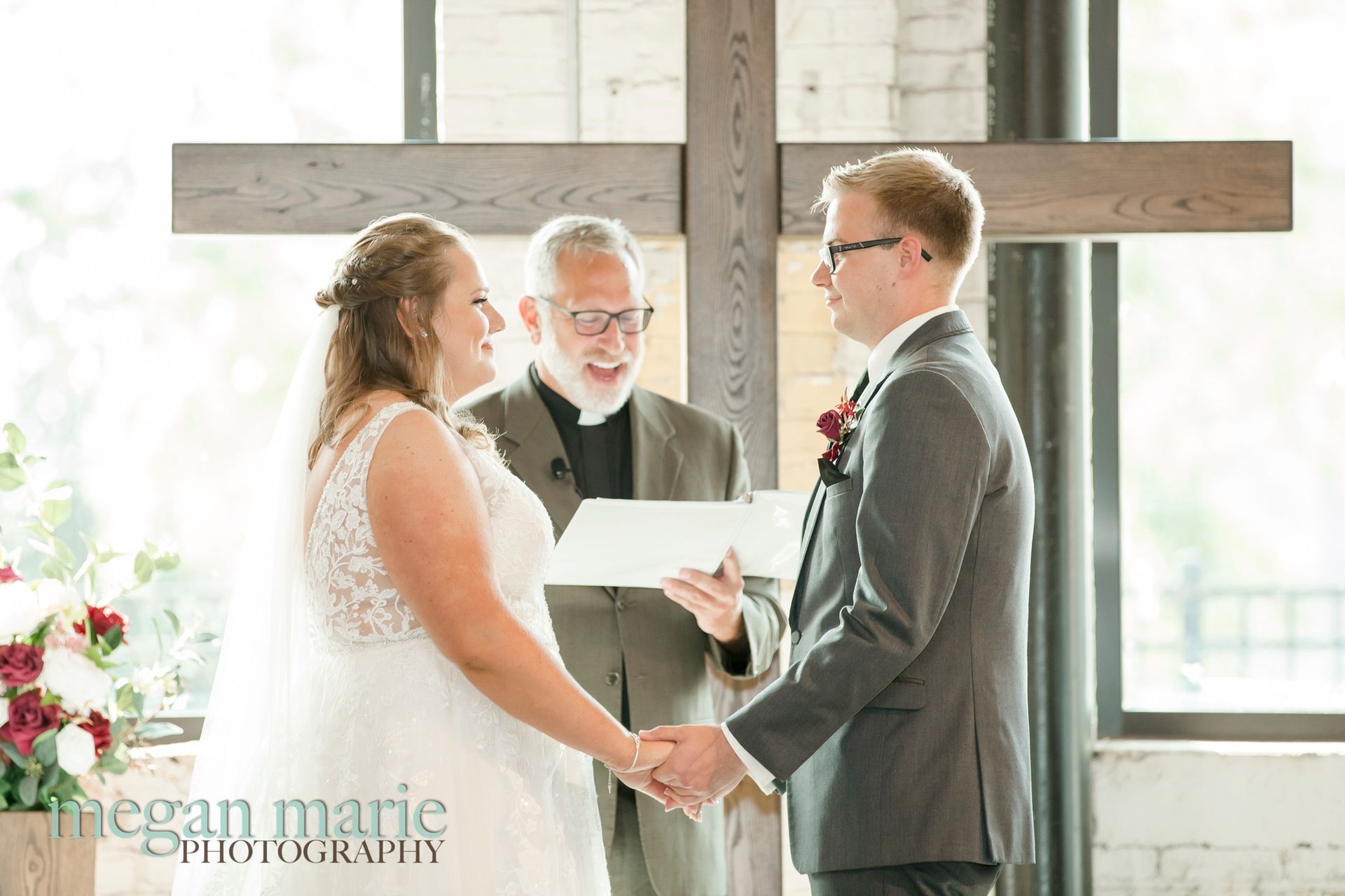 Wisconsin wedding couple exchanging vows at a Wedding ceremony in Appleton Wisconsin, Sound Sensations Entertainment