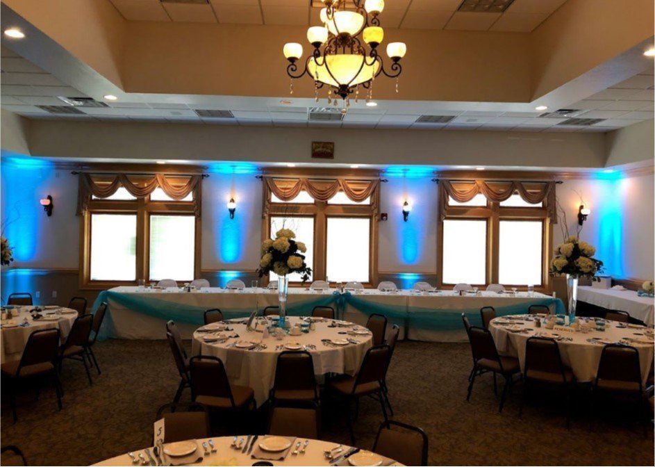Blue uplighting, wireless uplighting at a wedding reception, Break bread Sheboygan, Wi, Sound Sensations Entertainment
