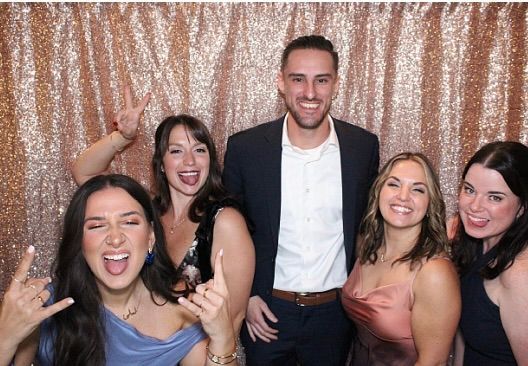 photo booth in the fox cities photo booth
