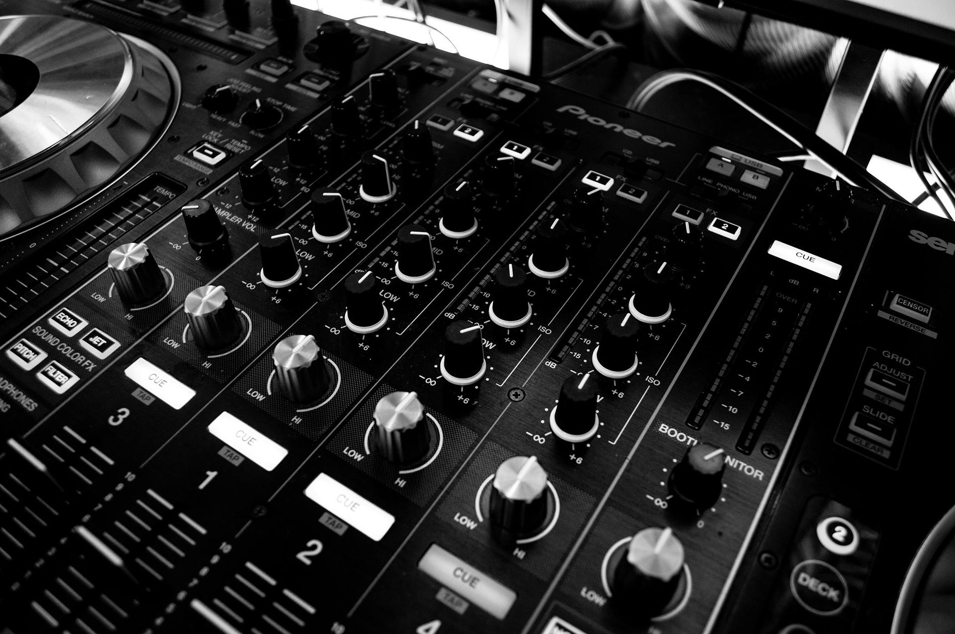 mixer at wedding