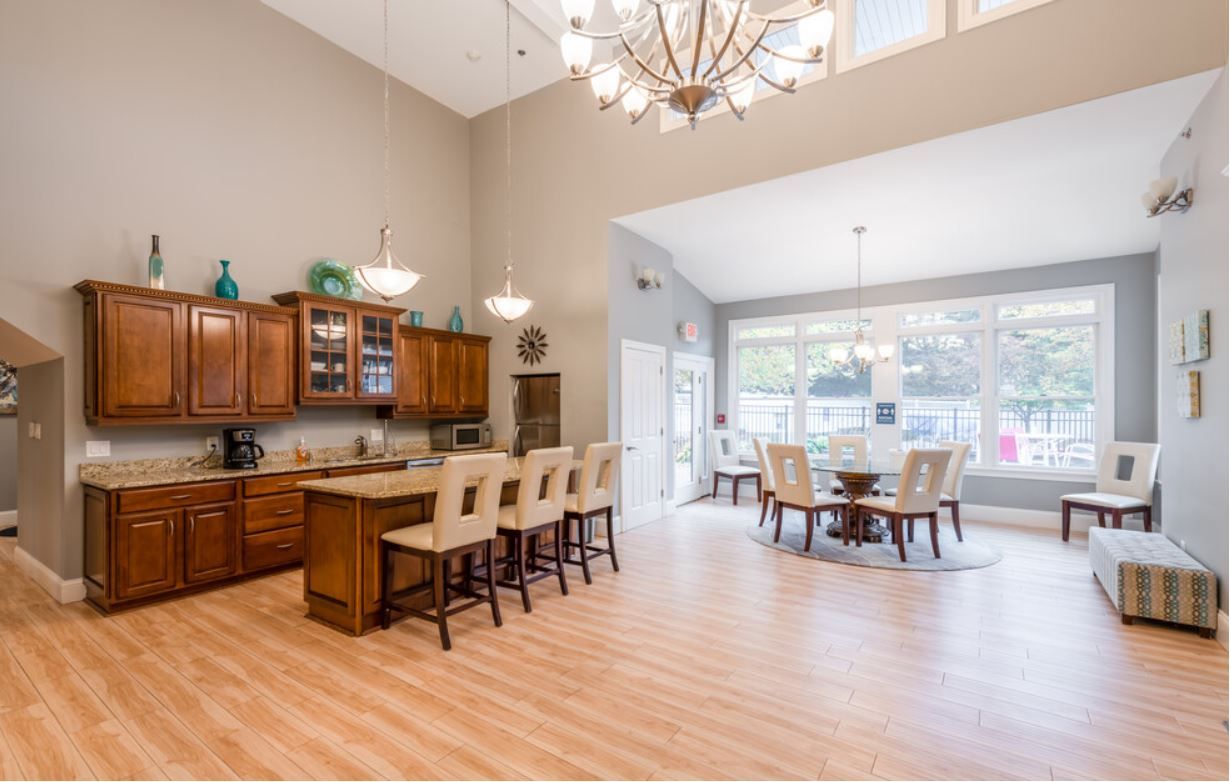 Complex kitchen