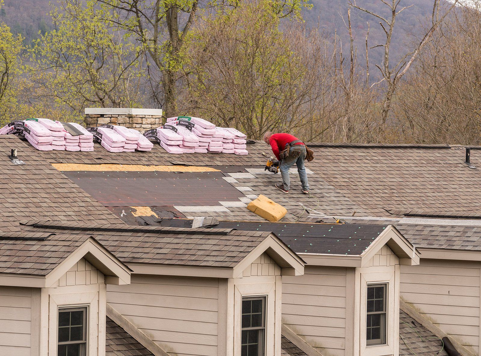 Roof Replacement Services Roof Replacement Services Near You